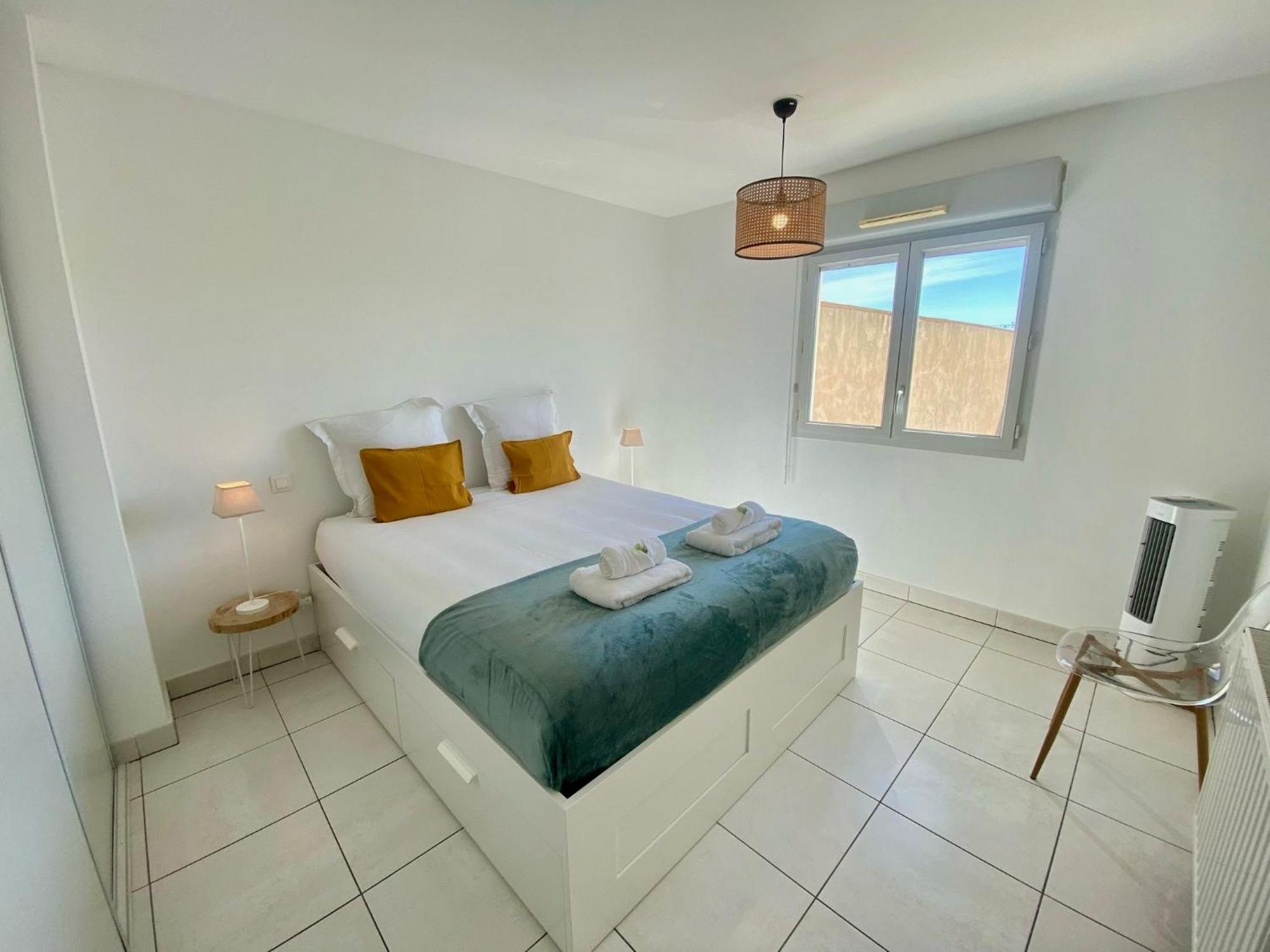 "Loulou" T1 Moderne Et Lumineux, Centre Ville, Wifi, Parking Sete Exterior photo